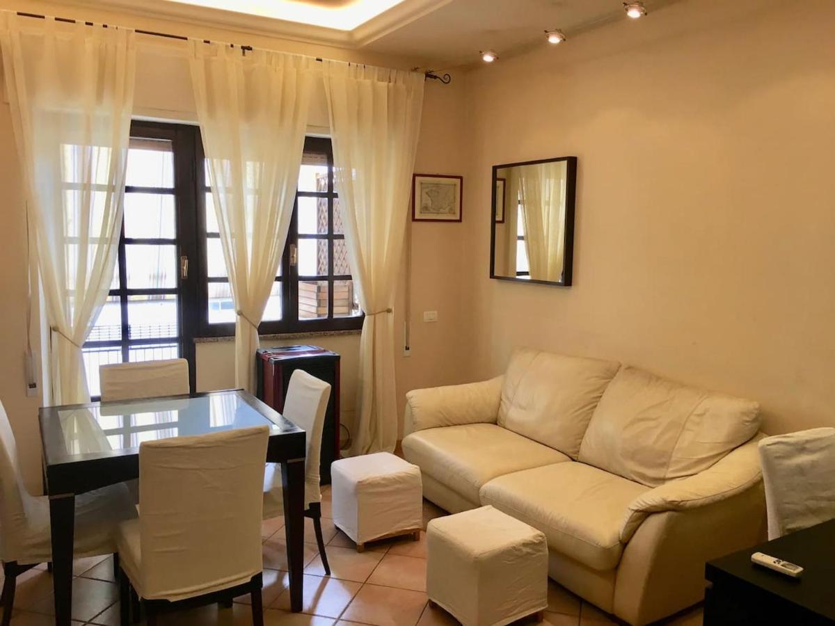 צ'יוויטווקיה Casa Delfino - Appartamento Centro Storico A Due Passi Dalla Spiaggia & Mare, Porto & Ferrovia מראה חיצוני תמונה